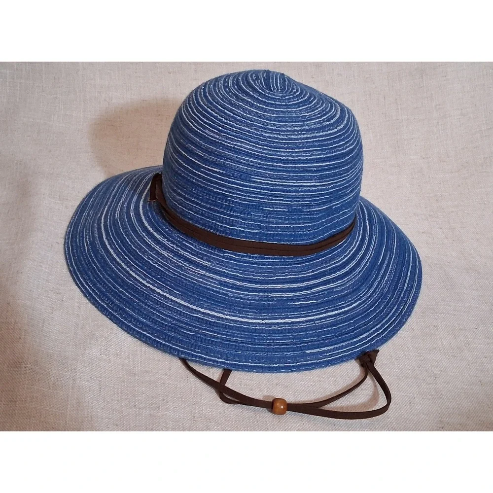 CTR Chaos Summit Blue White Striped Wide Brim Sun Hat Chin Strap S/M 1357